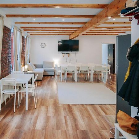 Kali Host Home Away From Home Târgu-Mureş Екстериор снимка