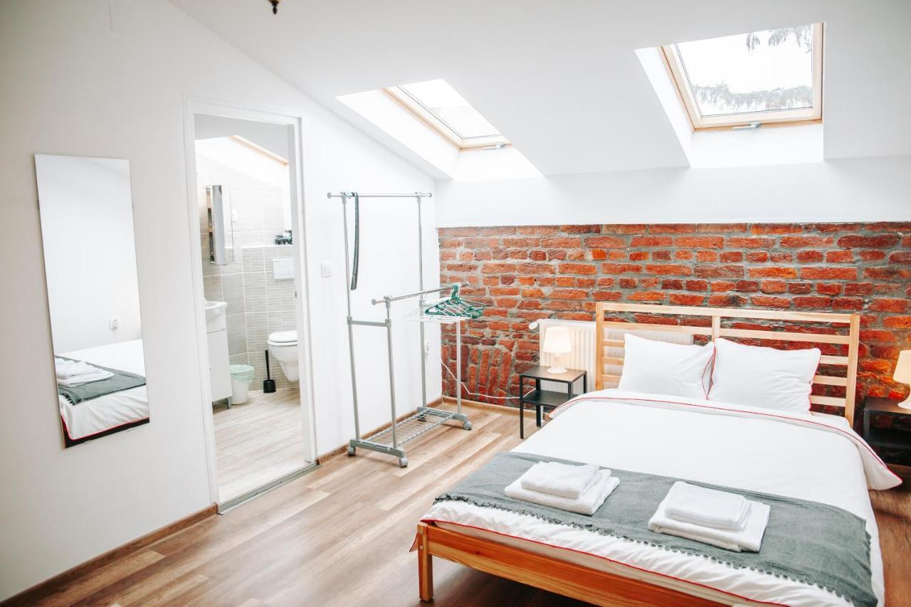 Kali Host Home Away From Home Târgu-Mureş Екстериор снимка