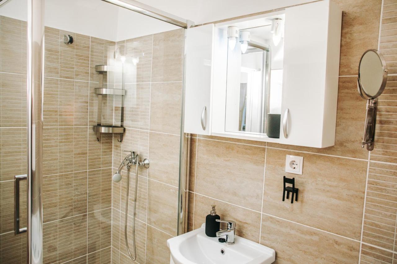 Kali Host Home Away From Home Târgu-Mureş Екстериор снимка