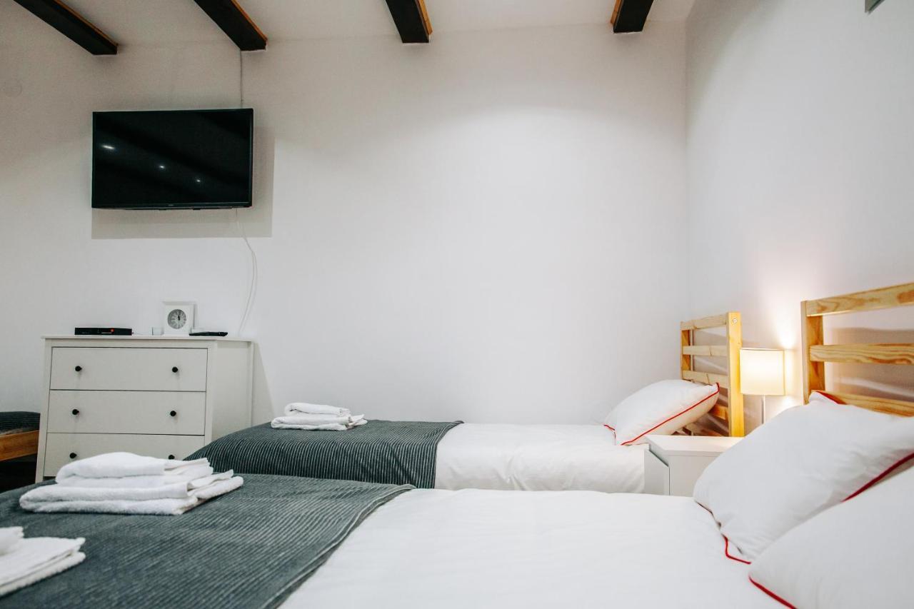 Kali Host Home Away From Home Târgu-Mureş Екстериор снимка