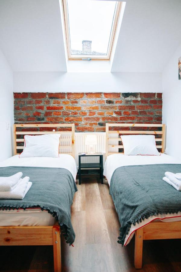 Kali Host Home Away From Home Târgu-Mureş Екстериор снимка