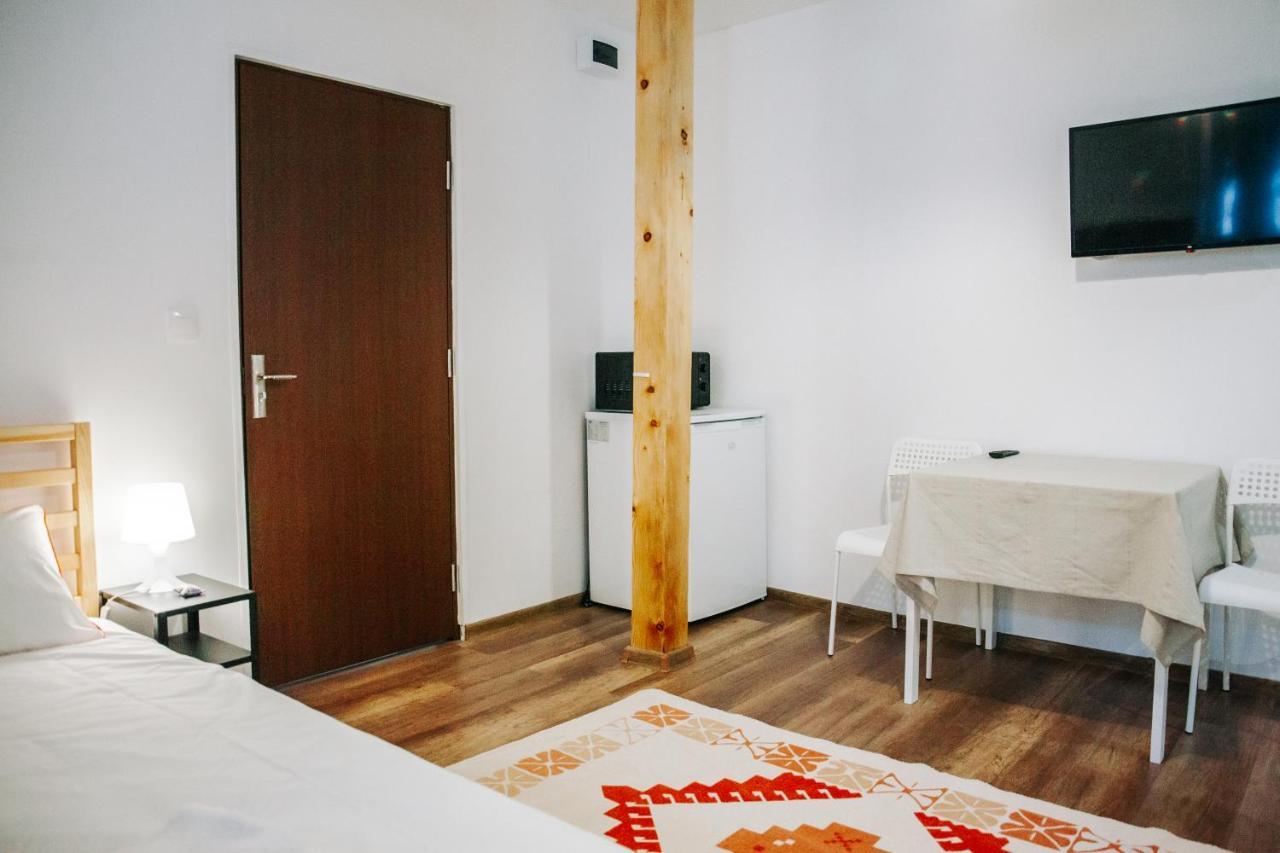 Kali Host Home Away From Home Târgu-Mureş Екстериор снимка
