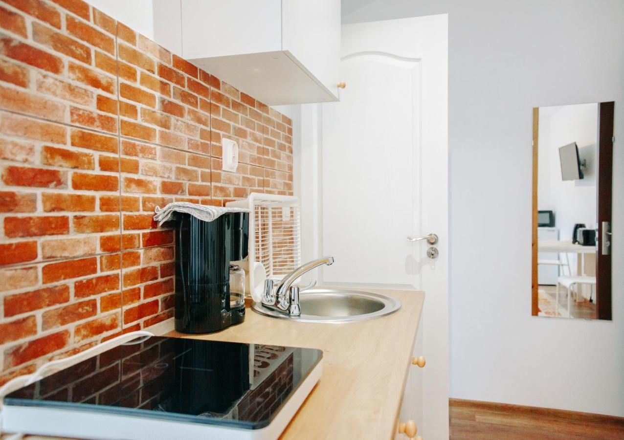 Kali Host Home Away From Home Târgu-Mureş Екстериор снимка